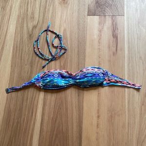 Strapless bikini top